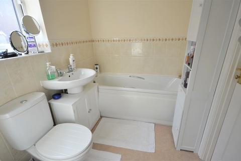 47 Carlisle Close, Oakley, Corby, NN18 8RN