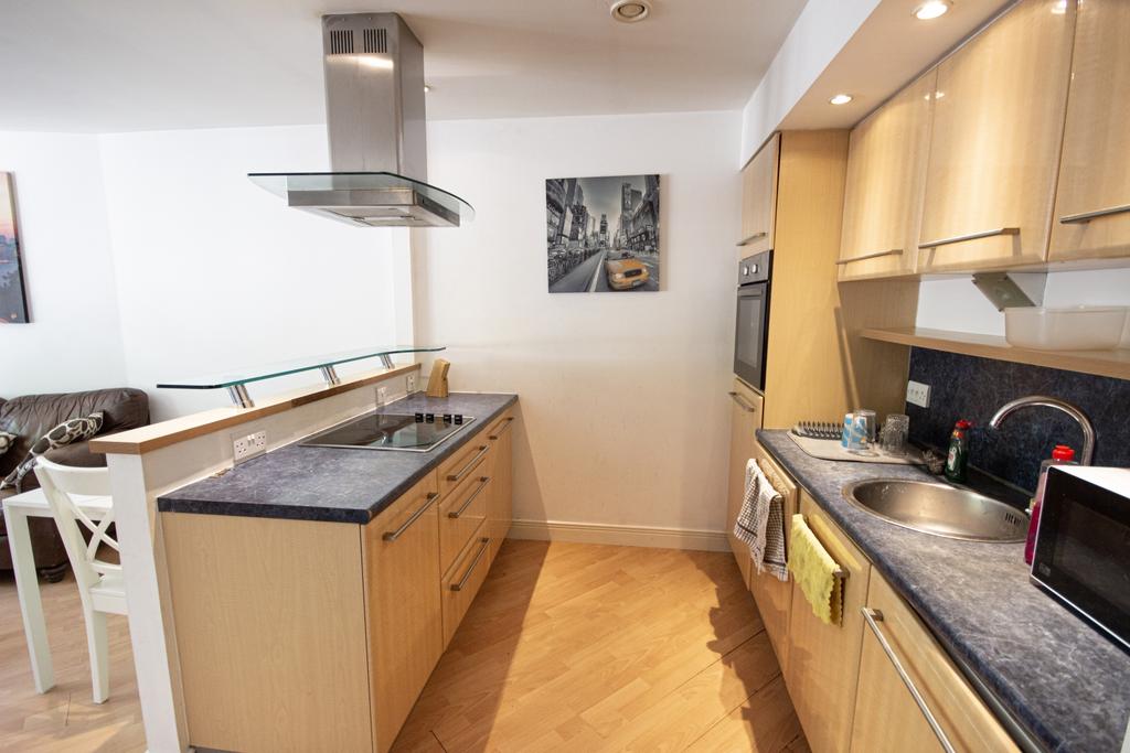 Apartment in Newcastle upon Tyne, Grainger Town - View 4