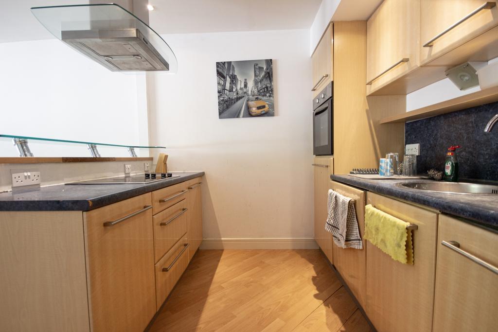 Apartment in Newcastle upon Tyne, Grainger Town - View 5