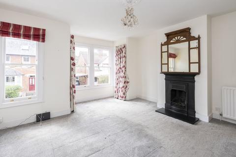 4 bedroom terraced house to rent, Rothes Road, Dorking