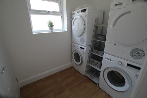 Studio to rent, Gordon Avenue, Southampton