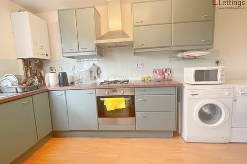 2 bedroom flat to rent, Carter Gate, City Centre