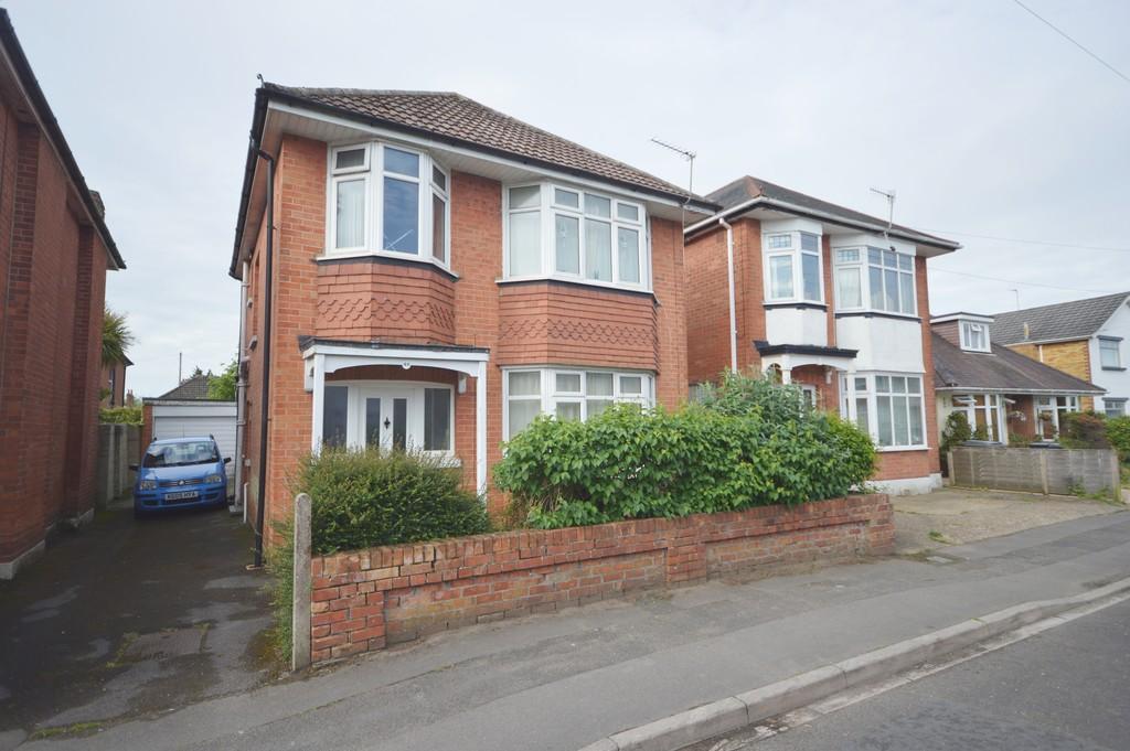 Elmes Road, Bournemouth 3 bed detached house £350,000