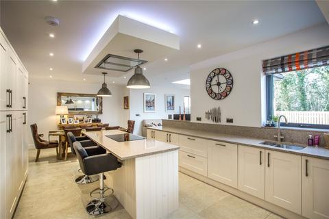 5 bedroom detached house for sale - Old Road, Chatburn, Clitheroe, Lancashire, BB7