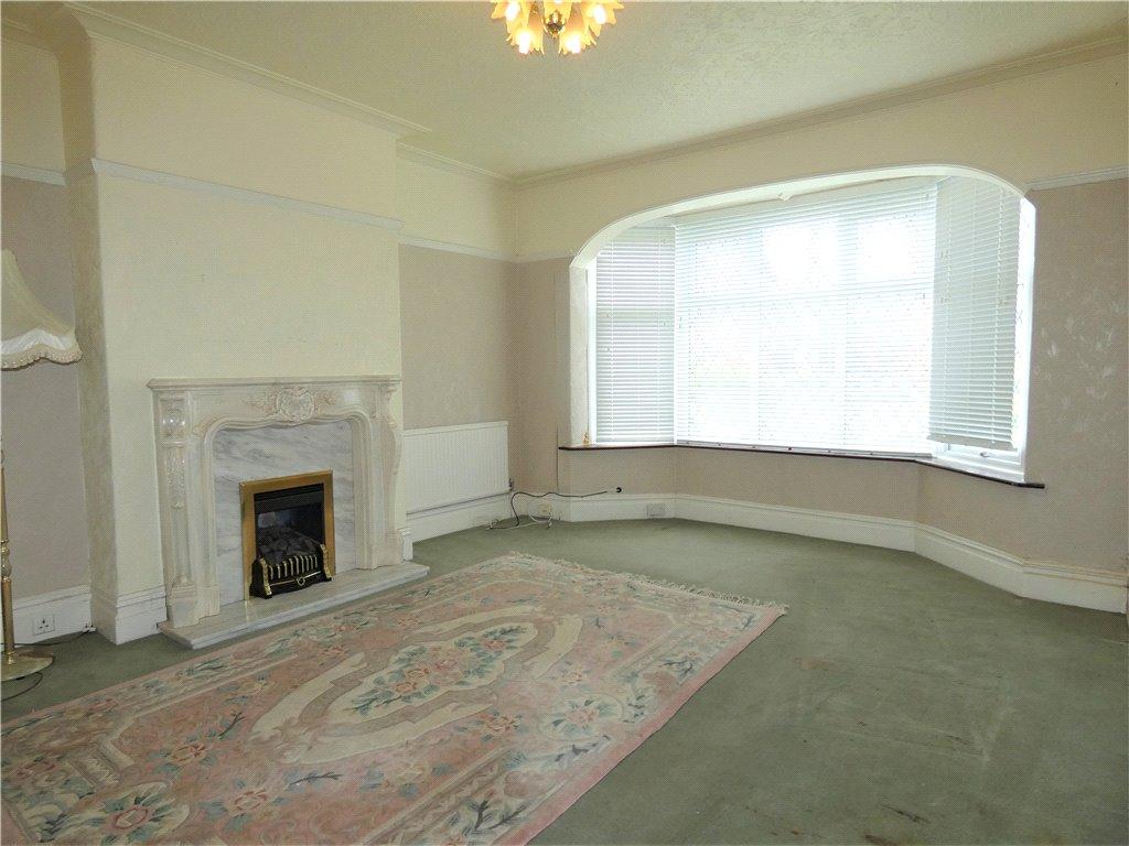Sandhurst Avenue, Bispham, Blackpool 4 bed semidetached house £220,000