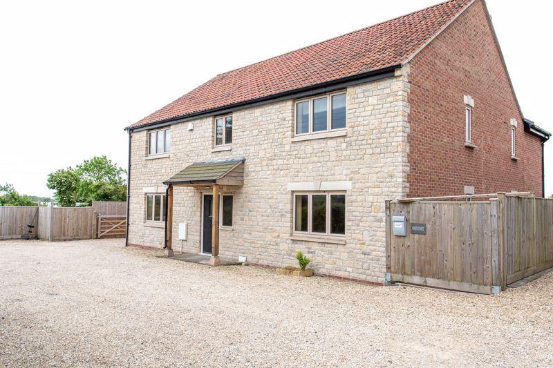 Picts Hill, Langport 4 bed detached house £2,500 pcm (£577 pw)