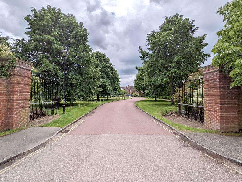 The Haydens, Tonbridge, TN9 1NS 3 bed detached house £995,000