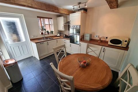 53 Bargates, Leominster, HR6 8EY
