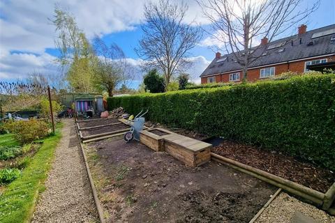53 Bargates, Leominster, HR6 8EY