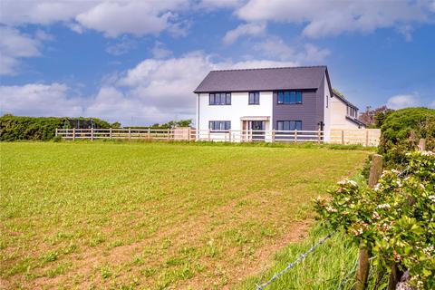 4 bedroom detached house for sale, Trefor, Sir Ynys Mon, LL65