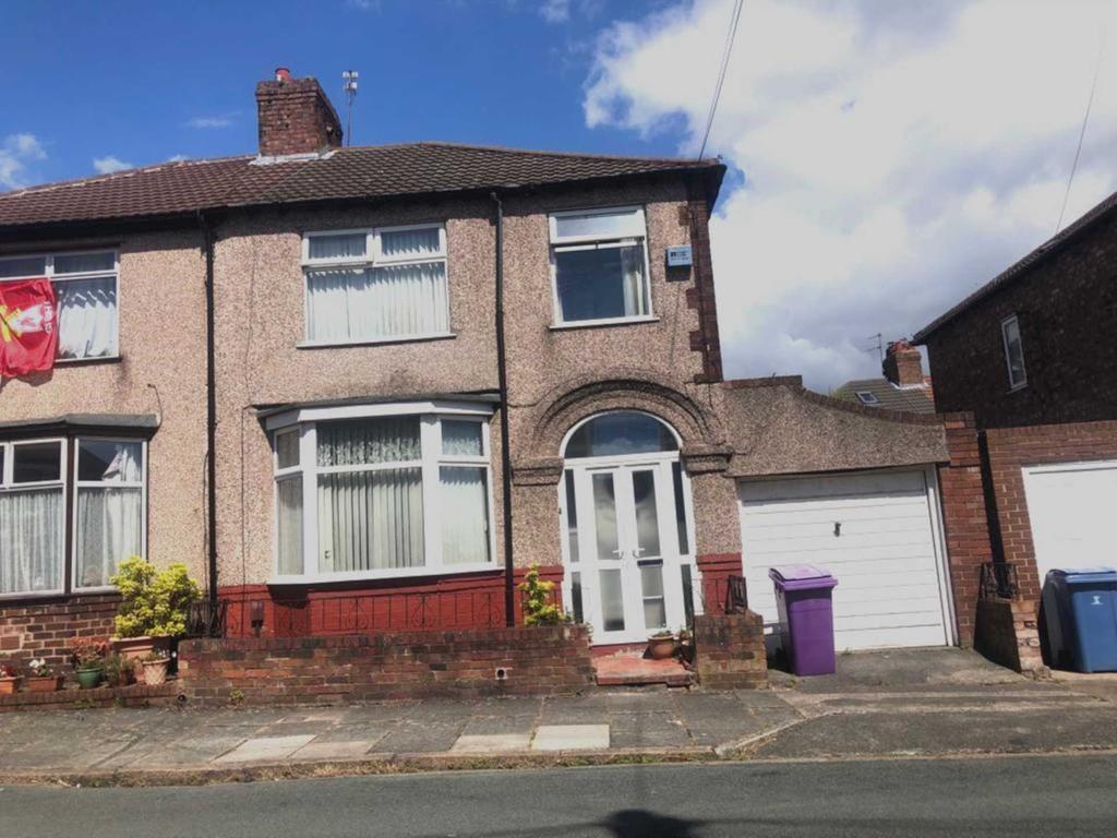 Grantley Road, Liverpool, L15 3 bed semidetached house £250,000