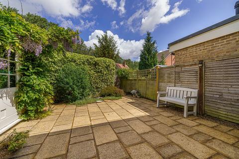 3 Sedgewood Close, Bromley, BR2 7QL
