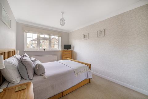 3 Sedgewood Close, Bromley, BR2 7QL