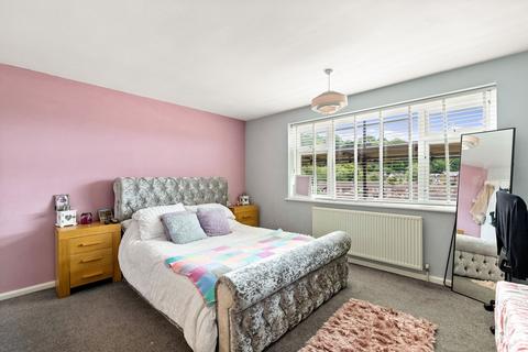22 Templeside, Temple Ewell, Dover, CT16 3AY