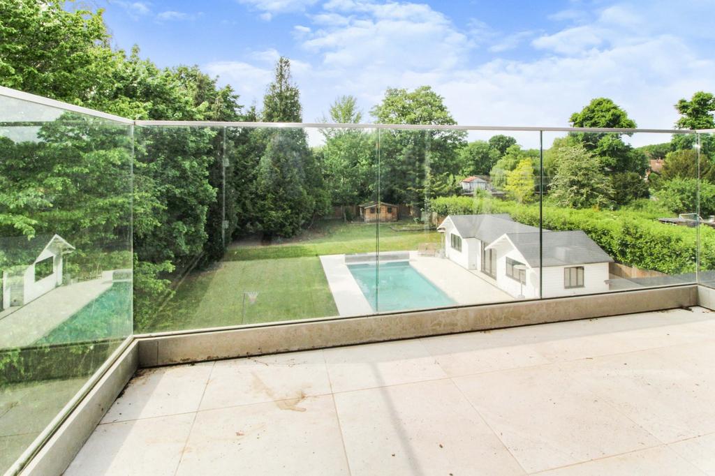Balcony / Rear View