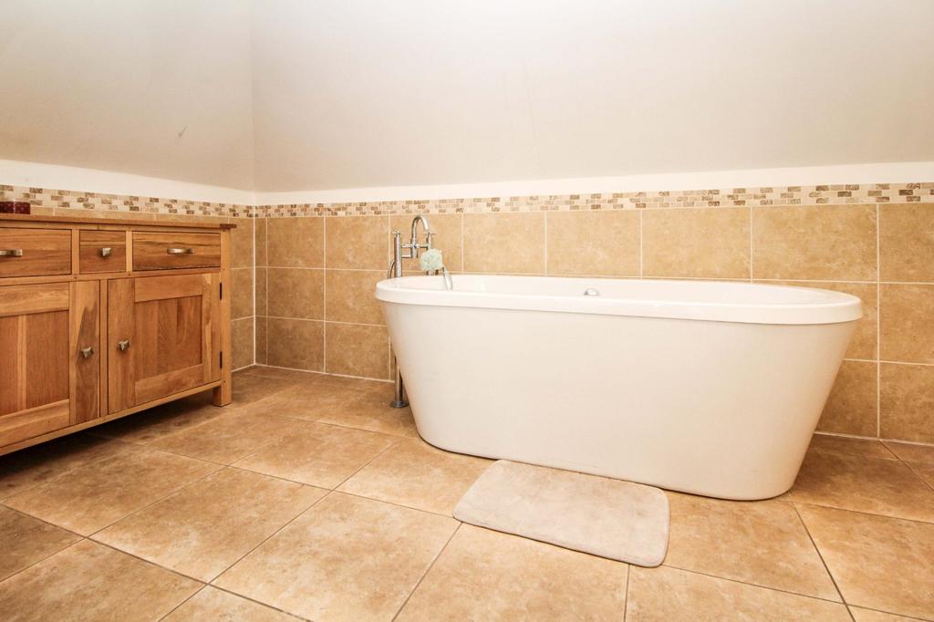 En Suite Bathroom