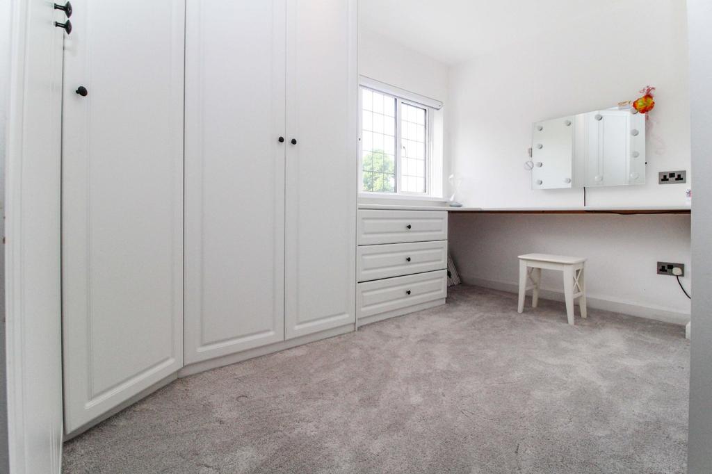 Bed/Dressing Room