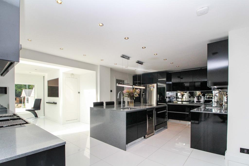 Kitchen/Breakfast