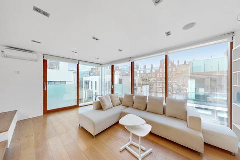 3 bedroom penthouse to rent, Kings Mews, WC1N