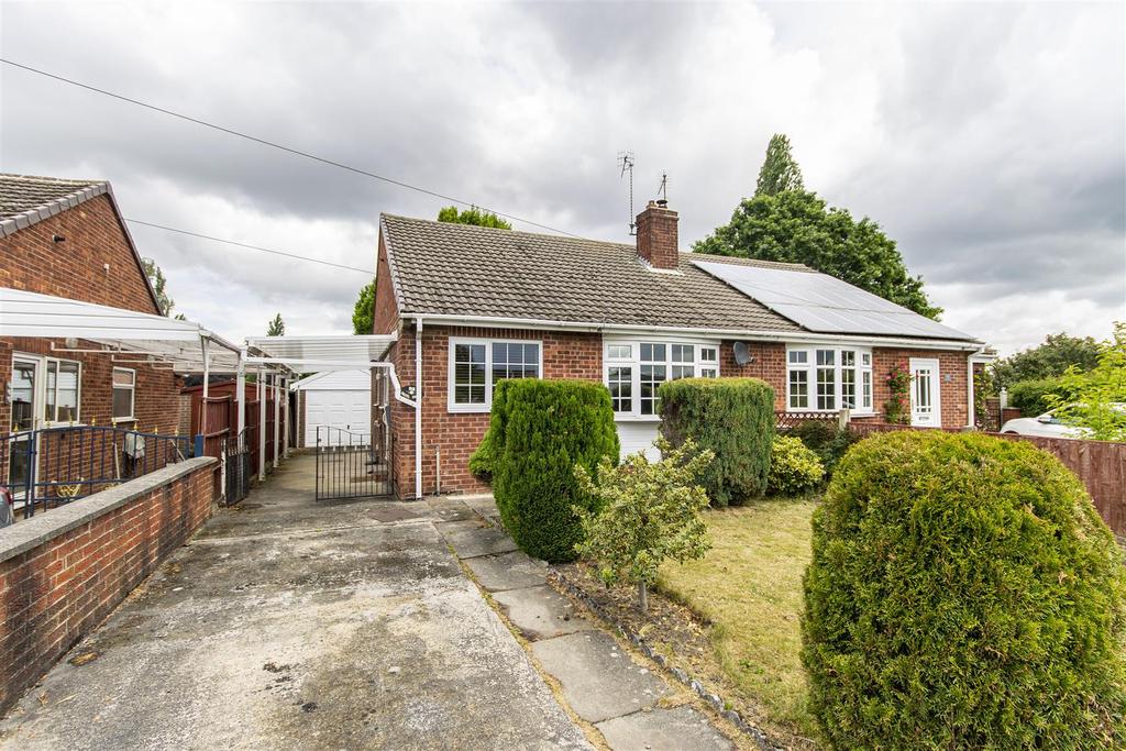 Hazel Drive, Walton, Chesterfield 2 bed semidetached bungalow £215,000