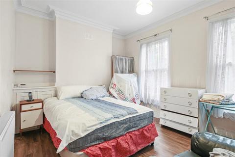 59 Third Avenue, London, W10 4HU