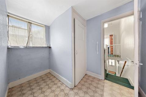 59 Third Avenue, London, W10 4HU
