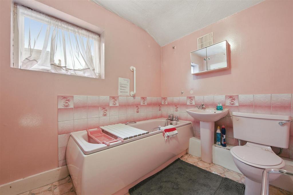 Bathroom combined W.C