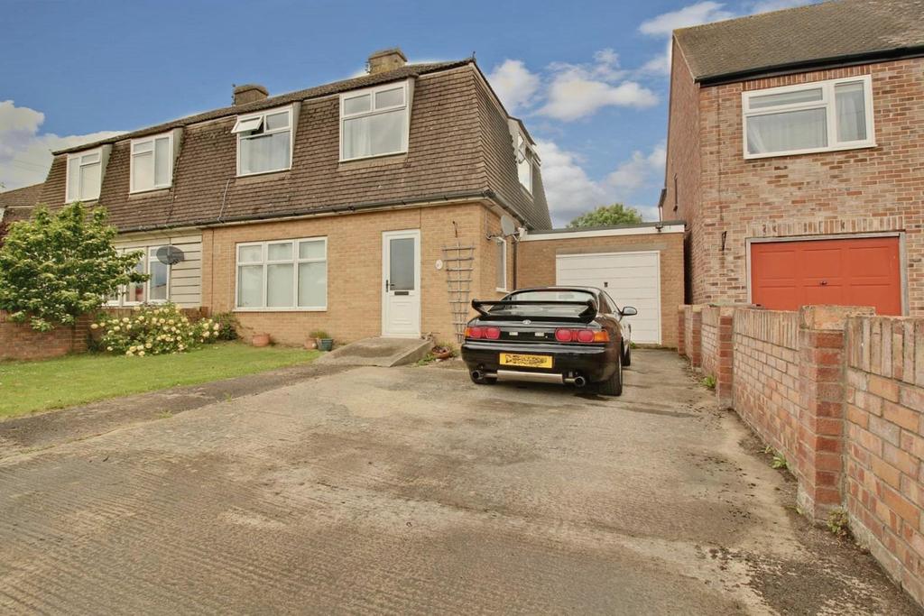 Crescent Road, Stonehouse, 3 bed semidetached house £260,000