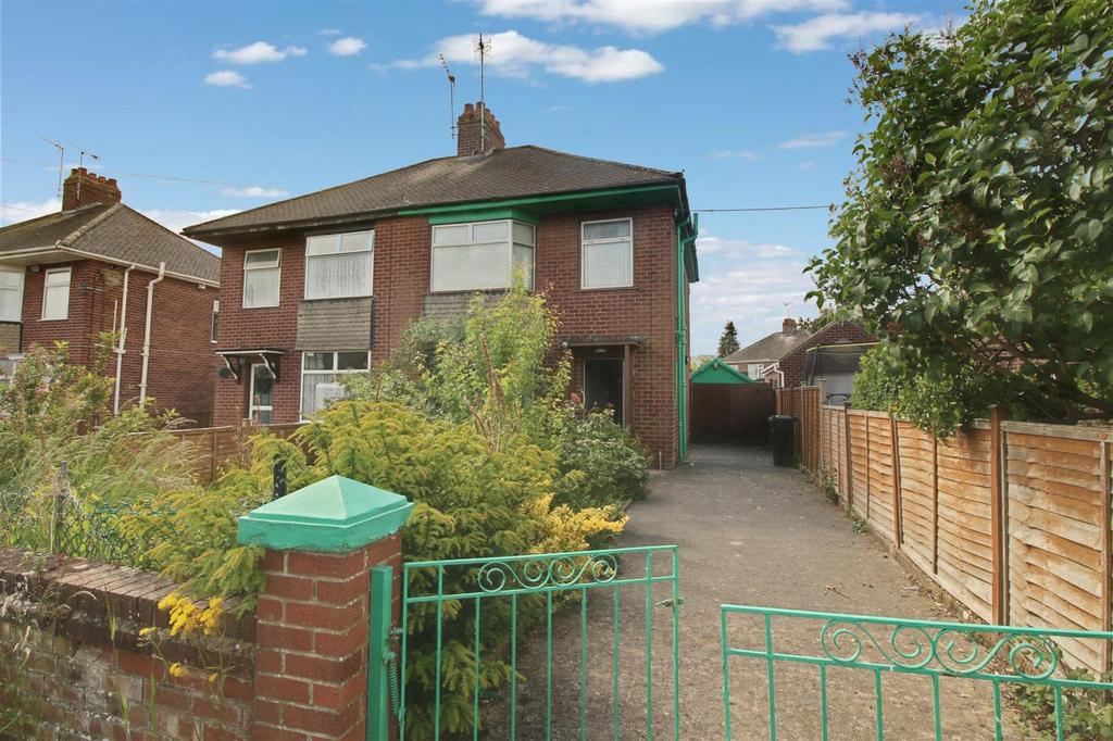 Haven Avenue, Stonehouse 3 bed semidetached house £265,000