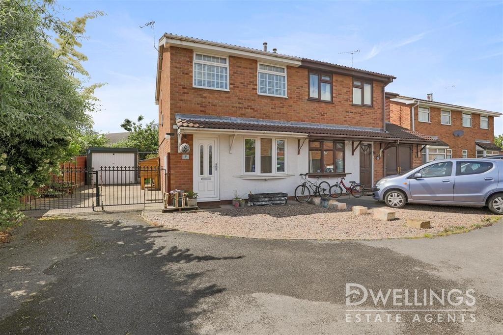 Dallow Crescent, BurtonOnTrent 2 bed semidetached house for sale £