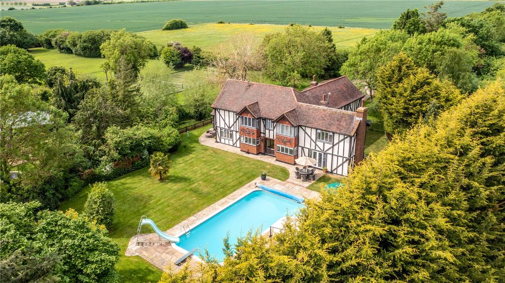 Rye Hill Road, Thornwood, Epping, Essex, CM16 6 bed detached house for
