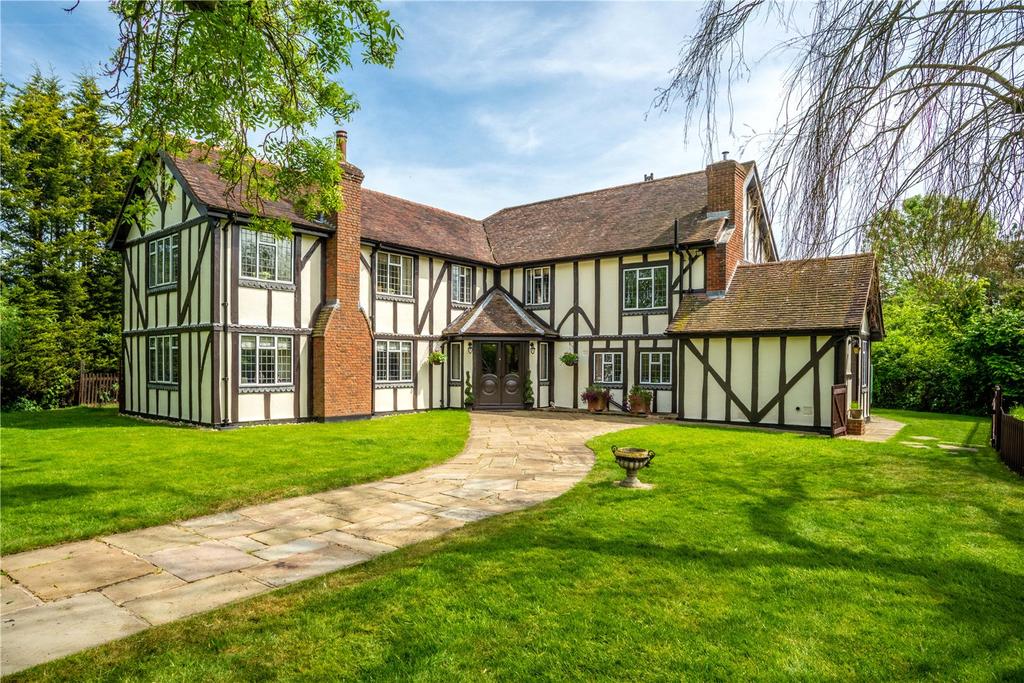 Rye Hill Road, Thornwood, Epping, Essex, CM16 6 bed detached house for