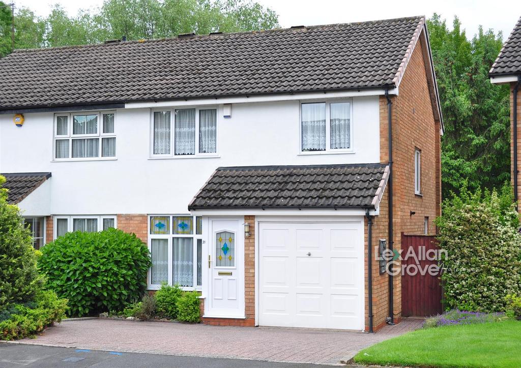 Marshwood Croft, Halesowen 3 bed semidetached house £280,000