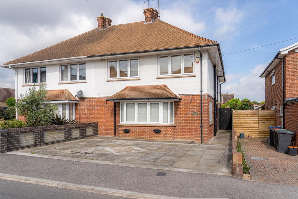 Grimshill Road, Whitstable 4 bed semidetached house for sale £525,000