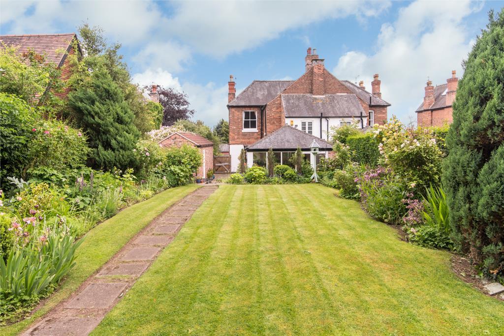 Nottingham Road, Lowdham, Nottingham 3 bed semidetached house £500,000
