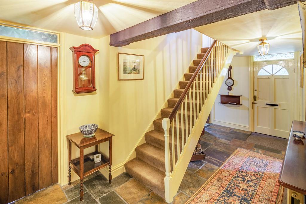 8506046 30 Station Road-interior17.jpg