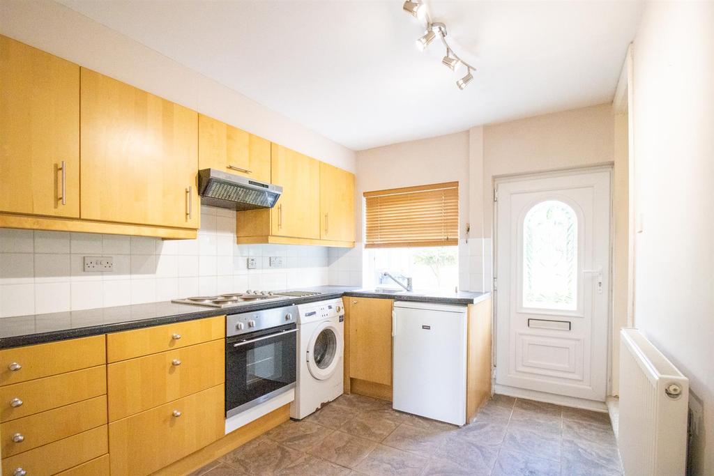 The Green, Ruddington, Nottingham 1 bed terraced house £725 pcm (£167 pw)