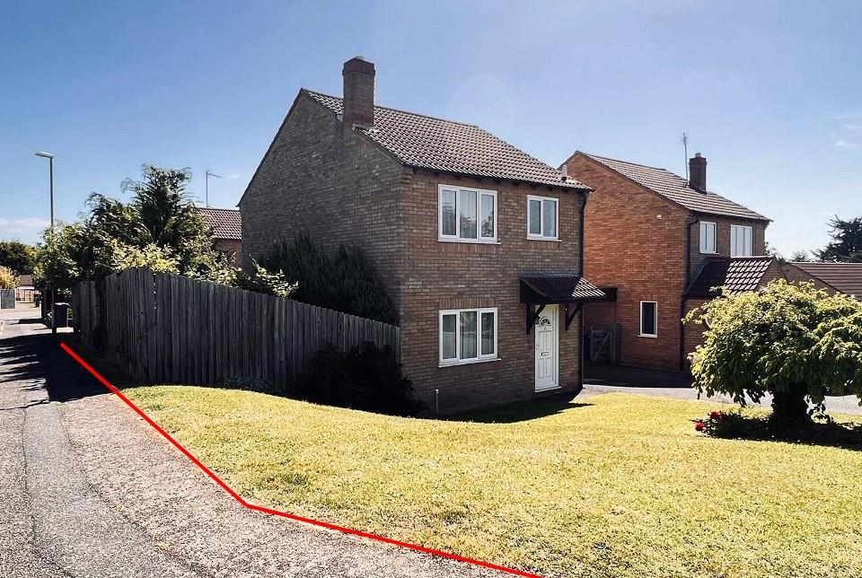 Westmorland Drive, Desborough, Kettering 3 bed detached house £225,000