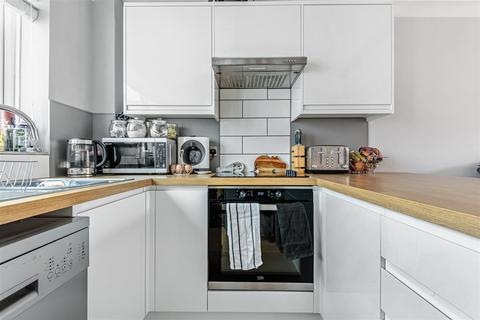 31 Godwin Close, Epsom, KT19 9LD
