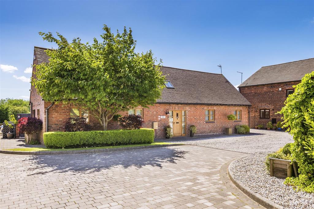 The Dairy, 1 Manor Farm Barns, Bognop Road, Essington 3 bed barn