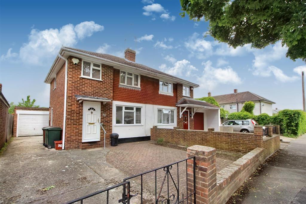Brunel Road, Reading 2 bed semidetached house for sale £325,000