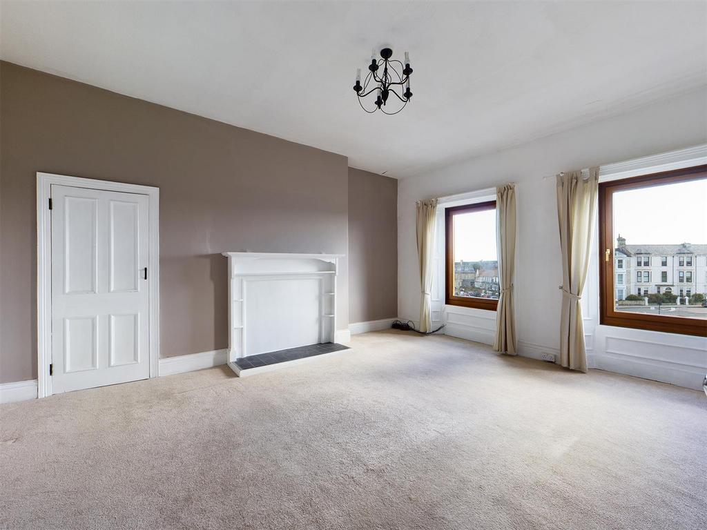 Percy Park, Tynemouth 2 bed apartment £240,000