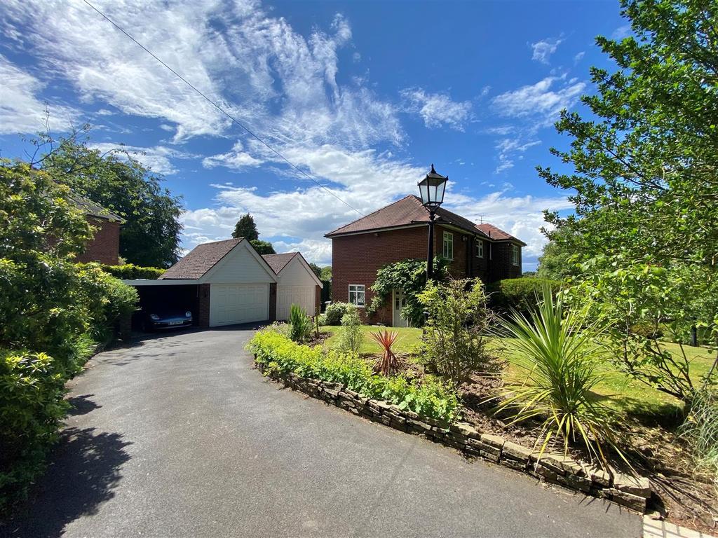 Dumbah Lane, Bollington, Macclesfield 5 bed detached house £899,950