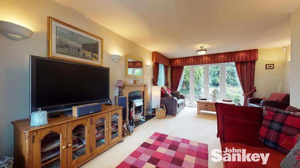 Oak Tree Lane, Mansfield 4 bed detached house for sale £299,950