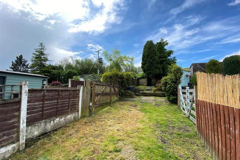 224 Buxton Road, Furness Vale, High Peak, SK23 7PX