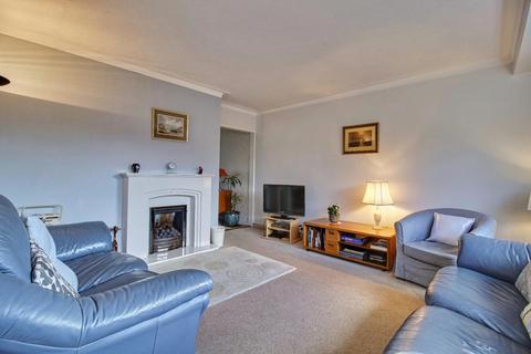 16 Brownberrie Crescent, Horsforth, Leeds, LS18 5PT