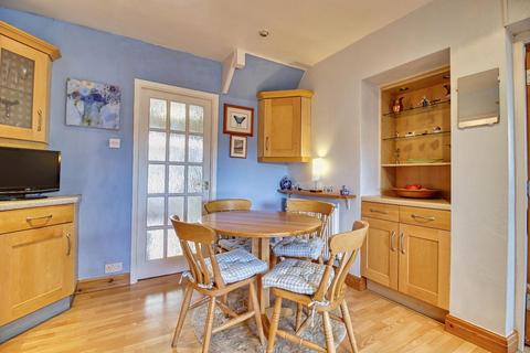 16 Brownberrie Crescent, Horsforth, Leeds, LS18 5PT