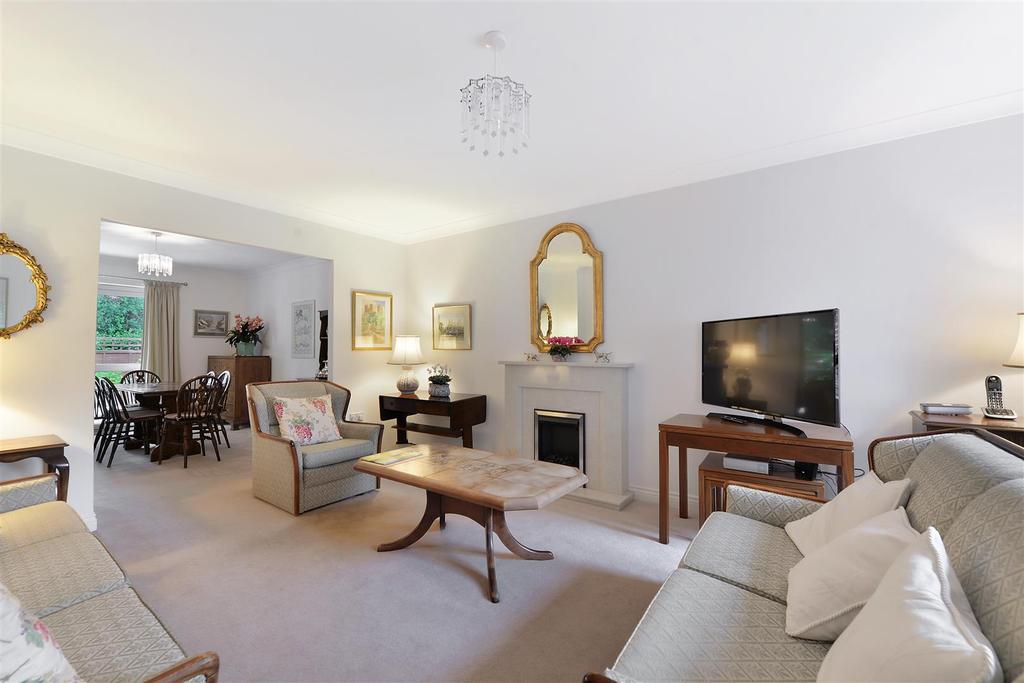 Rookery Court, Marden, Tonbridge 3 bed terraced house £425,000