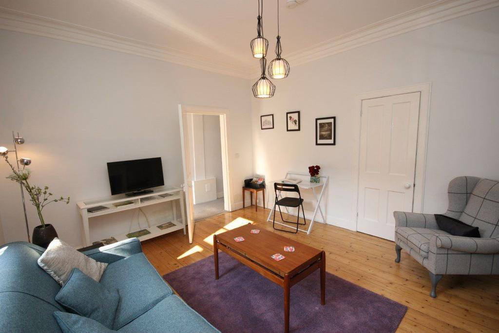 Hugh Miller Place, Edinburgh 1 bed flat £1,600 pcm (£369 pw)