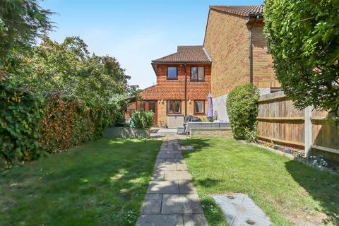 14 Russell Way, Sutton, SM1 2SP